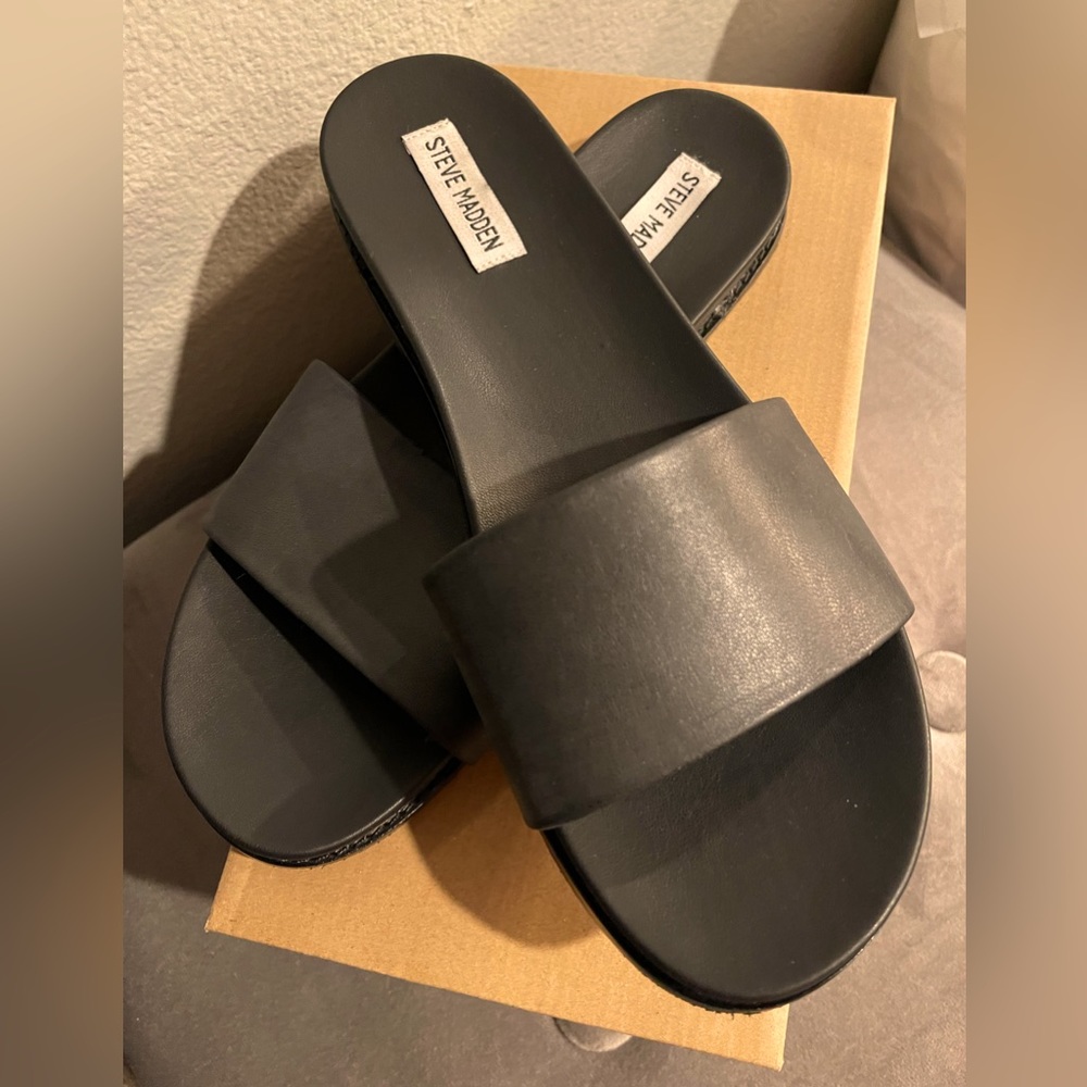 Steve Madden Sandal